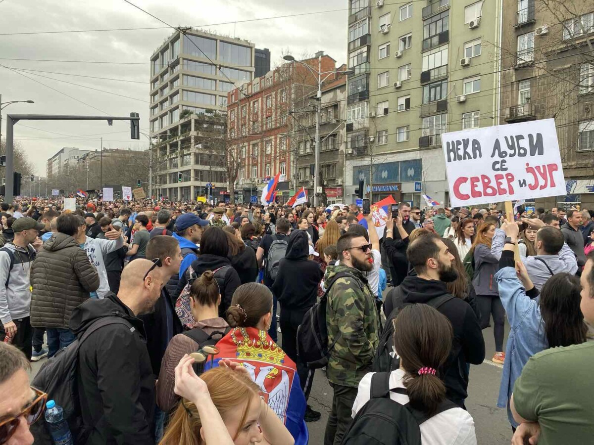 “Vjeshta e nxehtë” e Vuçiçit, opozita serbe është e bindur, regjimi po merr fund, ja 2 recetat për të rrëzuar qeverinë