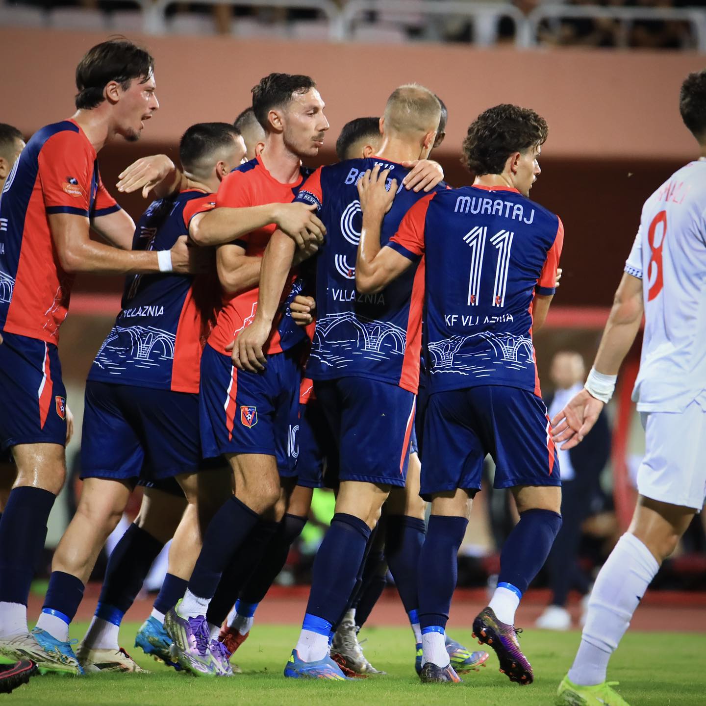 Vllaznia shkëlqen në…shtesë, Balaj- Bismark zbërthejnë Partizanin