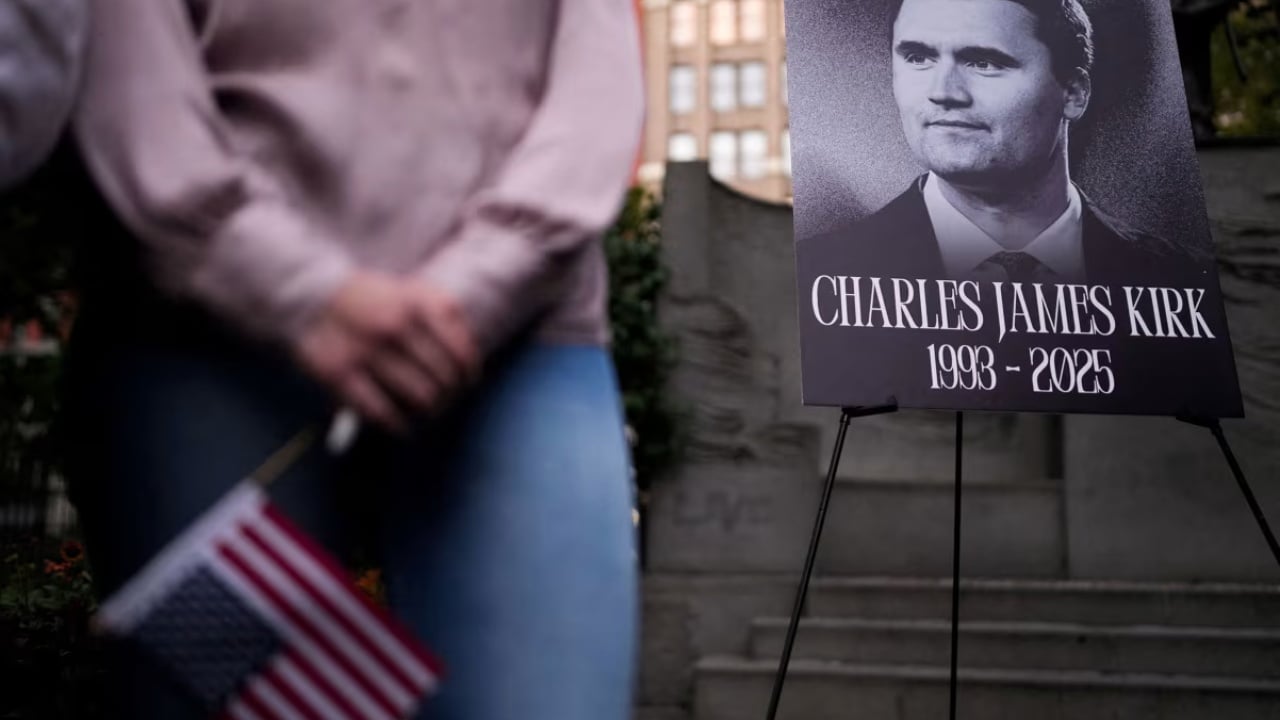 Vrasjen e Charlie Kirk e organizoi Trump apo Izraeli? Mbi 2 milionë postime me teori konspirative bëhen virale në SHBA