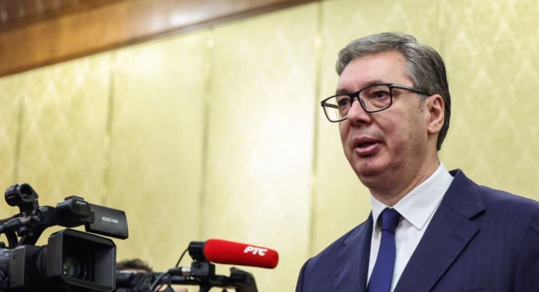 Vuçiç paralajmëron blerje të mundshme armësh nga Kina, kritikon fqinjët