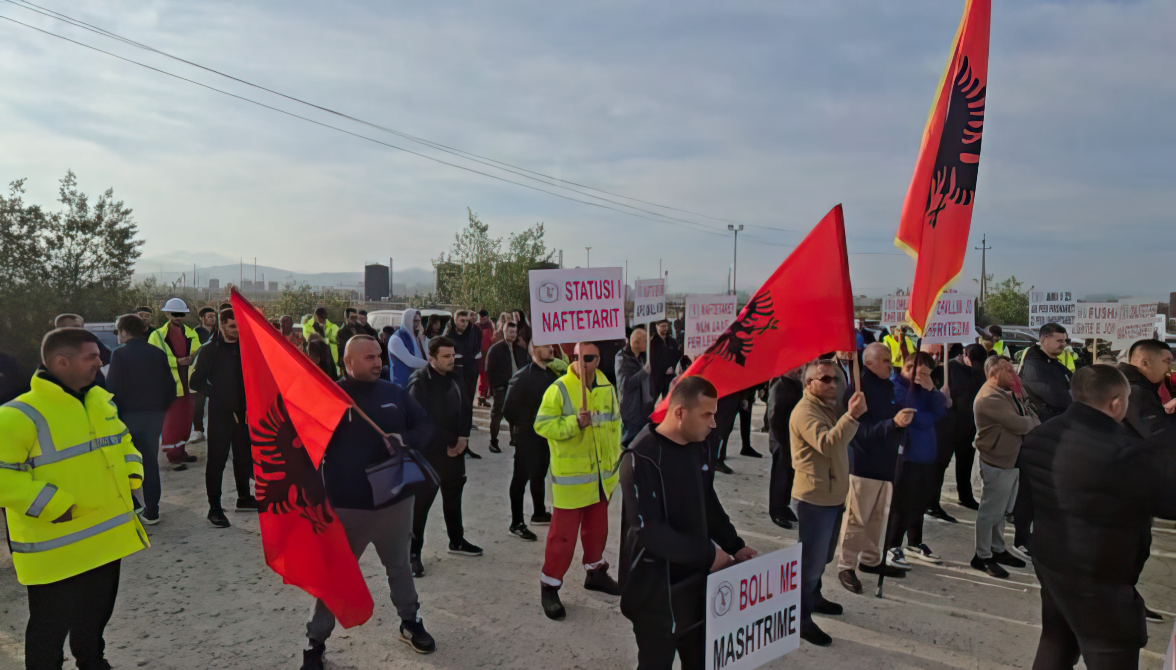 150 naftëtarët e Bankers Petroleum bojkotojnë punën, 400 puse nafte mbeten pa mbikëqyrje