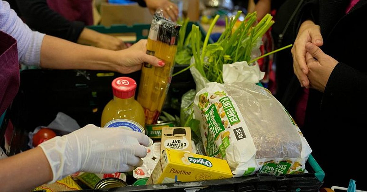 40% e buxhetit për ushqime, familjet shqiptare varfërohen nga çmimet