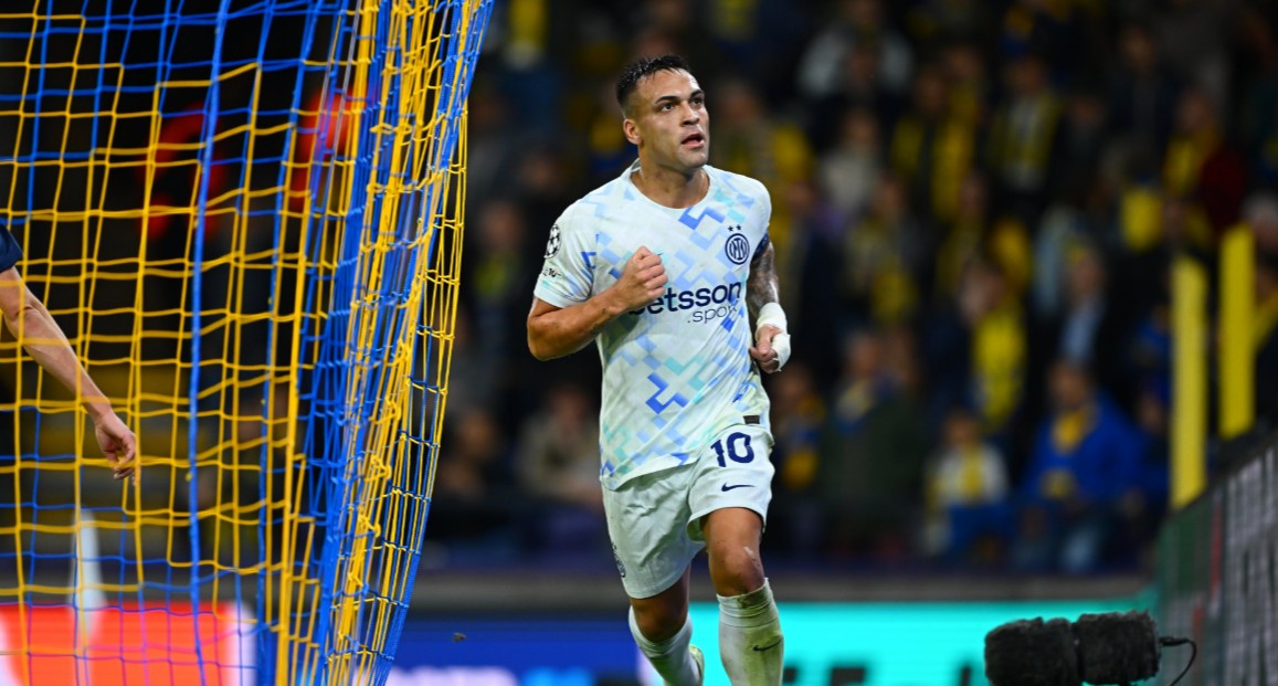 45′ e para: Leverkusen dhe PSG me nga 10 lojtarë, por 5 gola të shënuar. Inter dhe City “ok”