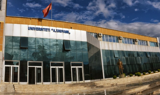 Afro 1000 studentë të rinj nisin studimet në Universitetin e Elbasanit “Aleksandër Xhuvani”