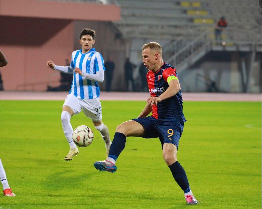 Afron java e tetë, Superioria me klasikën Vllaznia-Tirana