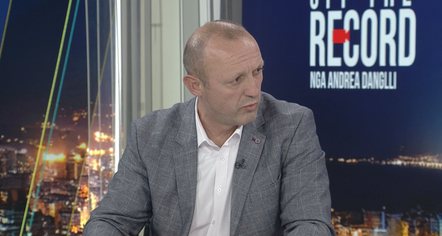 “Ambasadorja e SHBA shkonte çdo një orë mos i vidhnin votat”/ Ish-prokurori e zbulon: Ç’ndodhi kur u zgjodh Dumani