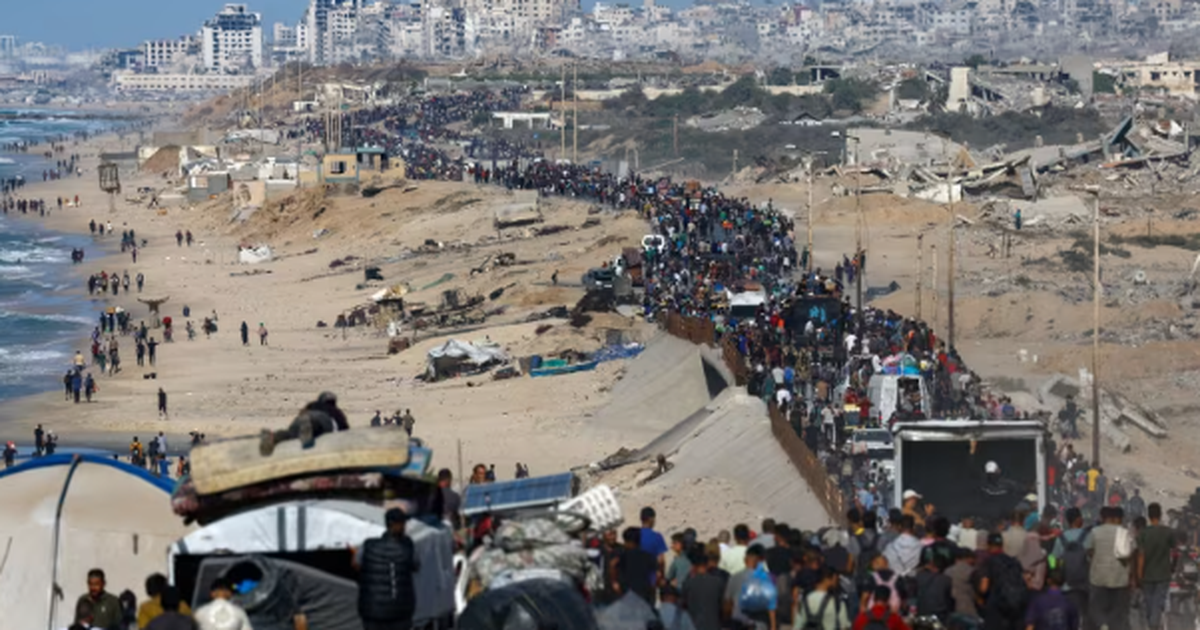 Armëpushimi mes pikëllimit! Mijëra palestinezë kthehen në rrënojat e Gazës pas dy vitesh