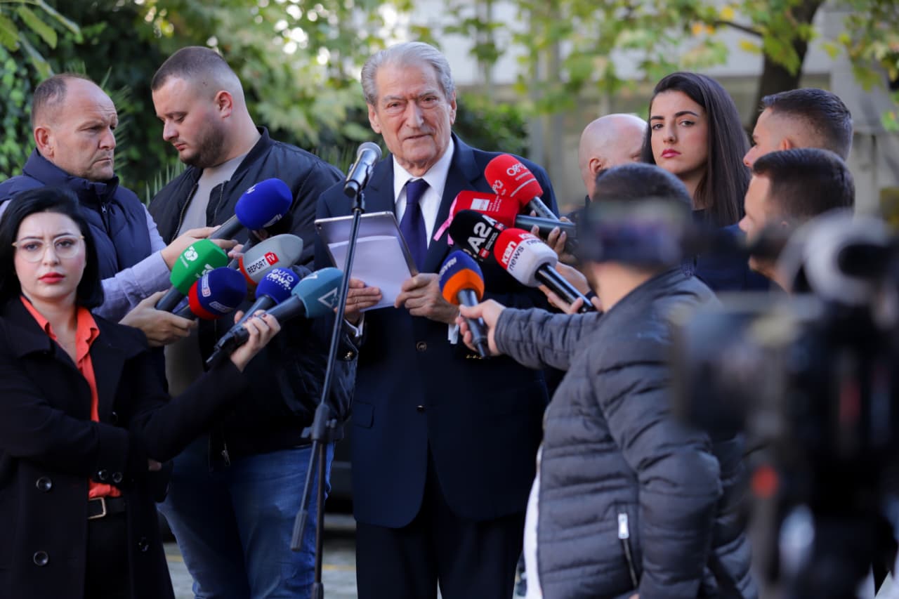 Arrestimi i Ulian Bajramit, Berisha akuza Prodës: Ushtron terror mbi avokatët që të mbyllin gojën