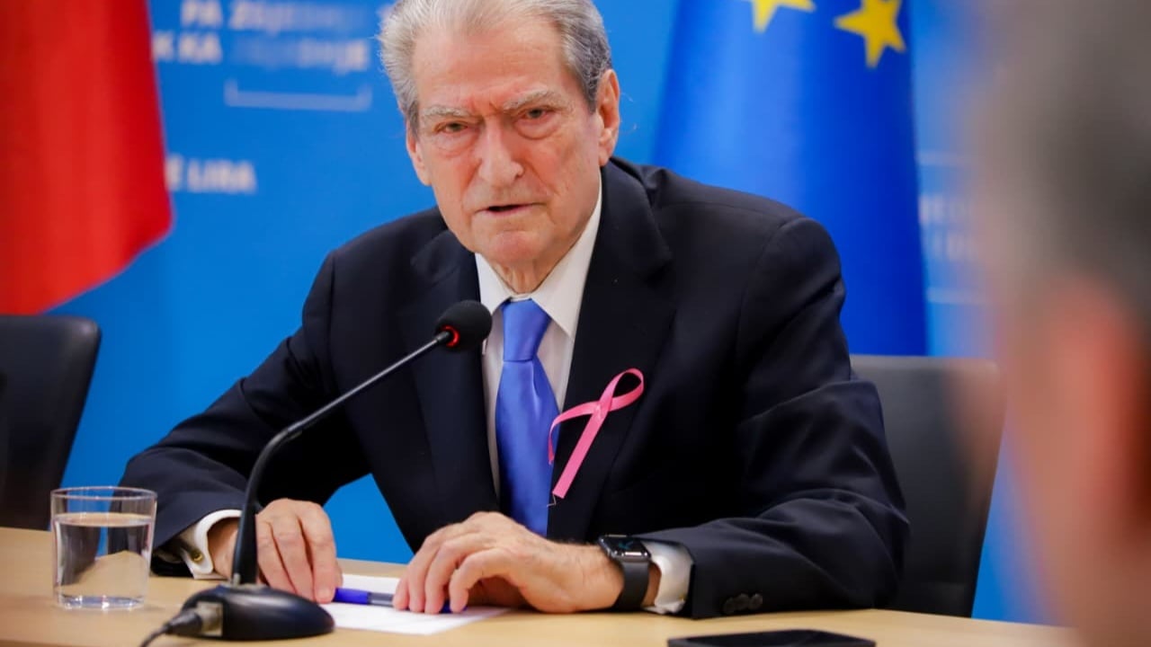 “Arrestimi i Veliajt njësoj si rrëmbimi nga FARC i një kryebashkiaku në Kolumbi”, Berisha flet për seancën në Kushtetuese: Nuk është i pafajshëm, por…