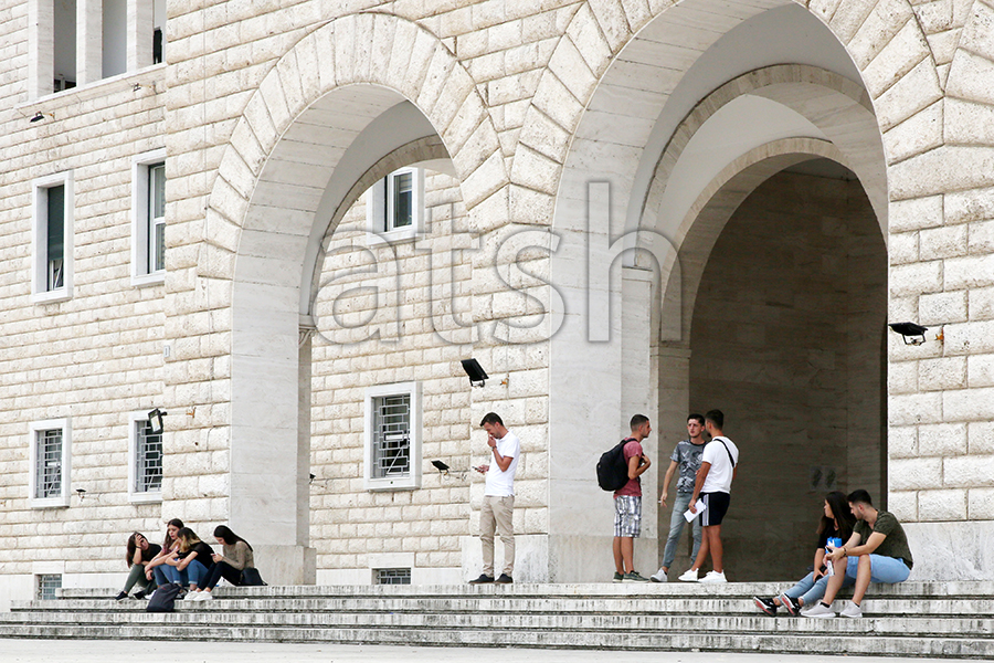 ARRSH hap aplikimet për praktika të paguara për studentët e inxhinierisë