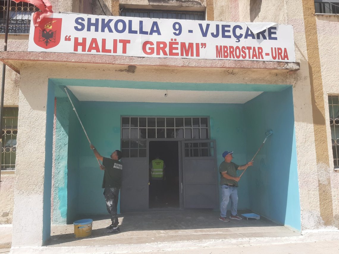 Arsimi në fshat: Mungesa e investimeve zbraz shkollat nga nxënësit