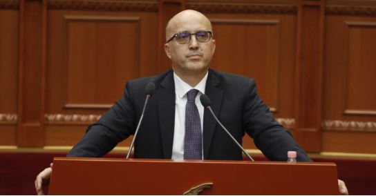 Artur Metani: Sistemi gjyqësor po përballet me mungesa serioze