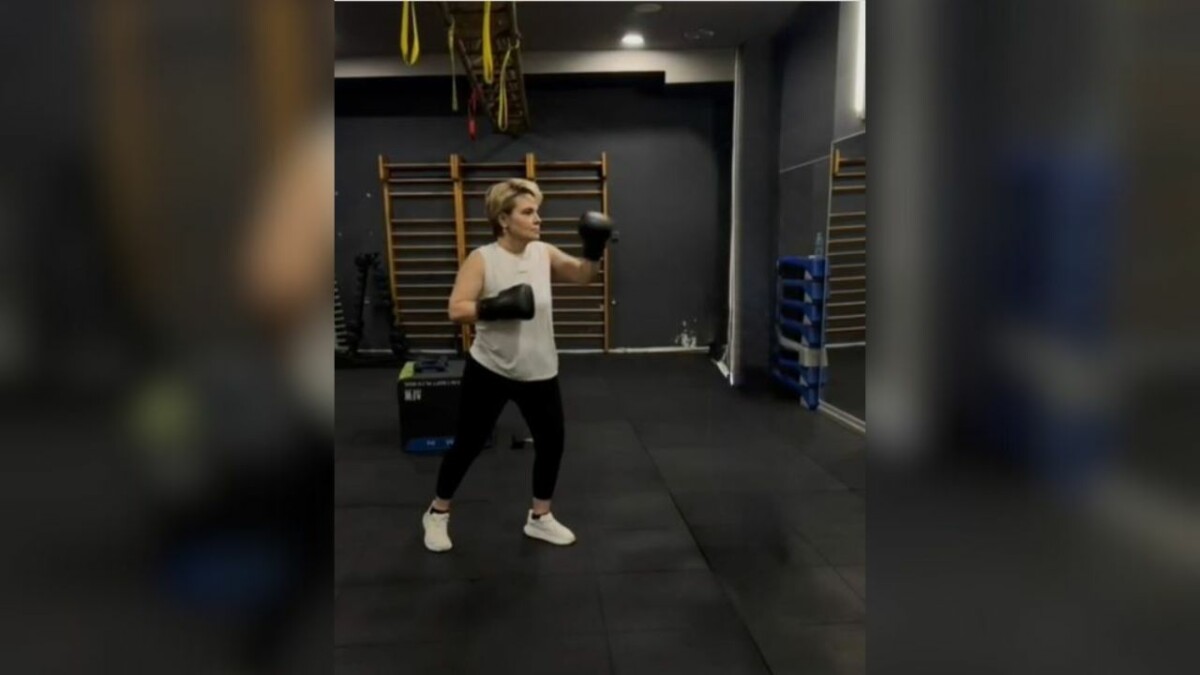 “Avokat, të përshëndes”, Kryemadhi sfidon me ironi pas daljes nga SPAK: Shihemi më 28 tetor