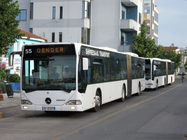 Bashkia Kamëz merr vendimin/ Rritet çmimi i transportit publik për linjën Kamëz–Tiranë, ja sa shkon bileta dhe aboneja