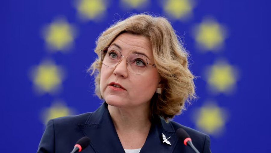 BE-ja nxit strategjinë e re të inteligjencës artificiale për të zvogëluar varësinë teknologjike nga SHBA-ja dhe Kina