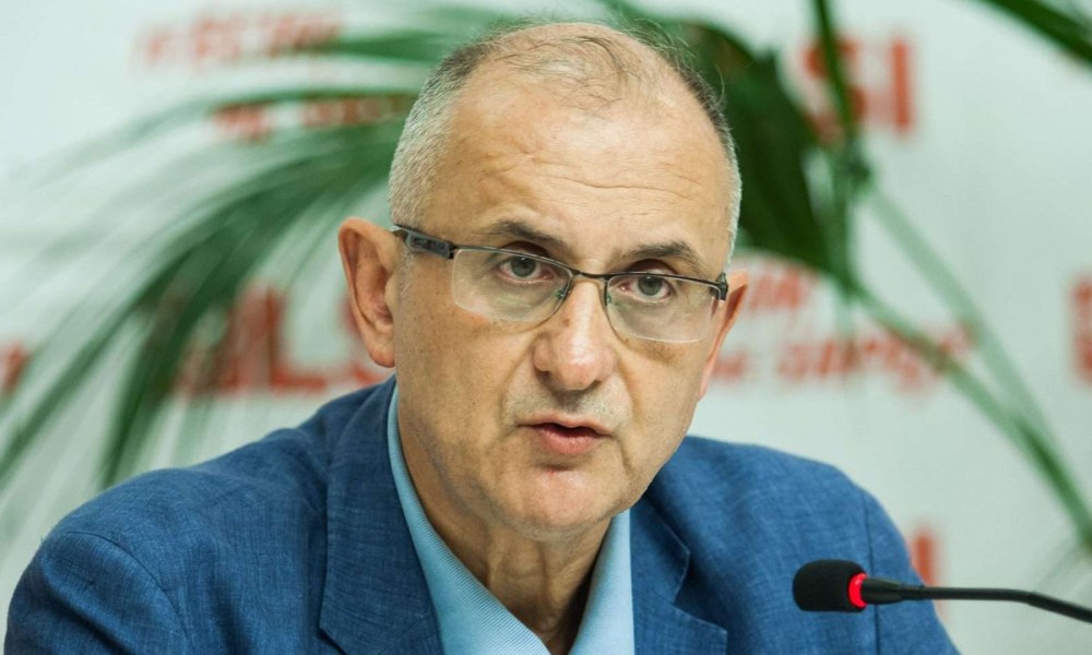 Begaj as nuk e di ku e ka shtëpinë Kushtetuta, presidence e degraduar gjer në dhimbje