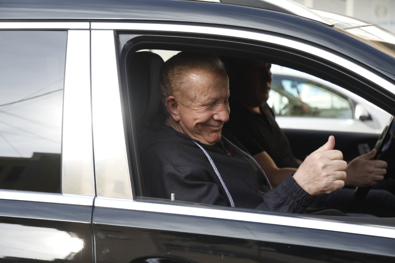 Behgjet Pacolli del nga Prokuroria e Tiranës, biznesmeni: Aeroporti i Vlorës do bëhet, do jetë më i bukuri