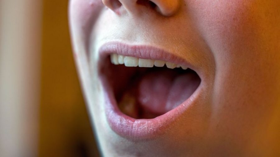 Bëjuni një nder mushkërive tuaja, merrni frymë thellë