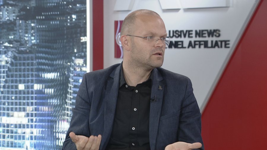 “Beleri është recidivist, përgjegjës për masakrën e Peshkëpisë!” Kalaja: Kjo është një republikë klounësh