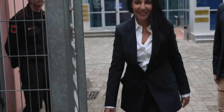 Belinda Balluku nën hetim nga SPAK për tunelit të Llogarasë, gazetarja: Pritet fletëthirrje e re!