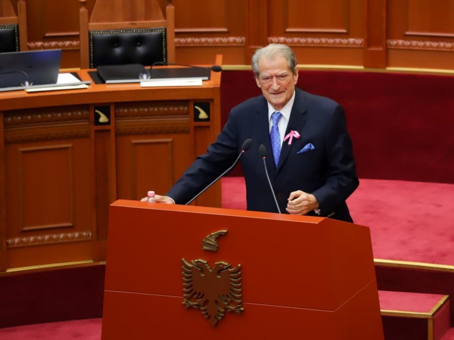 Berisha: PD ka besim të plotë se udhëheqja politike e Kosovës do marrë pafajësinë. Por në skenarët e errët, Edi Rama ka duart e veta të zeza