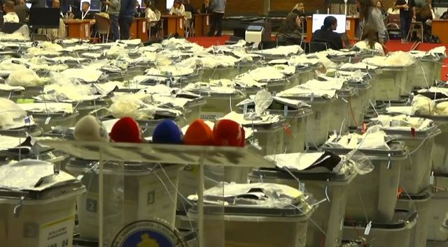 Bie sistemi, shtyhet procesi i numërimit të votave për asamble në Prishtinë