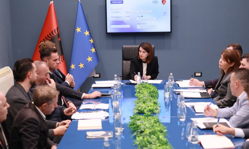 Bllokimi i monopatinave/ Koçiu: Masë e nevojshme për të garantuar sigurinë e qytetarëve