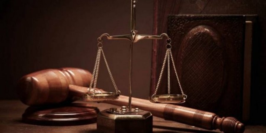 Bojkotohen gjyqet për 5 ditë pas arrestimit të avokatit në Elbasan