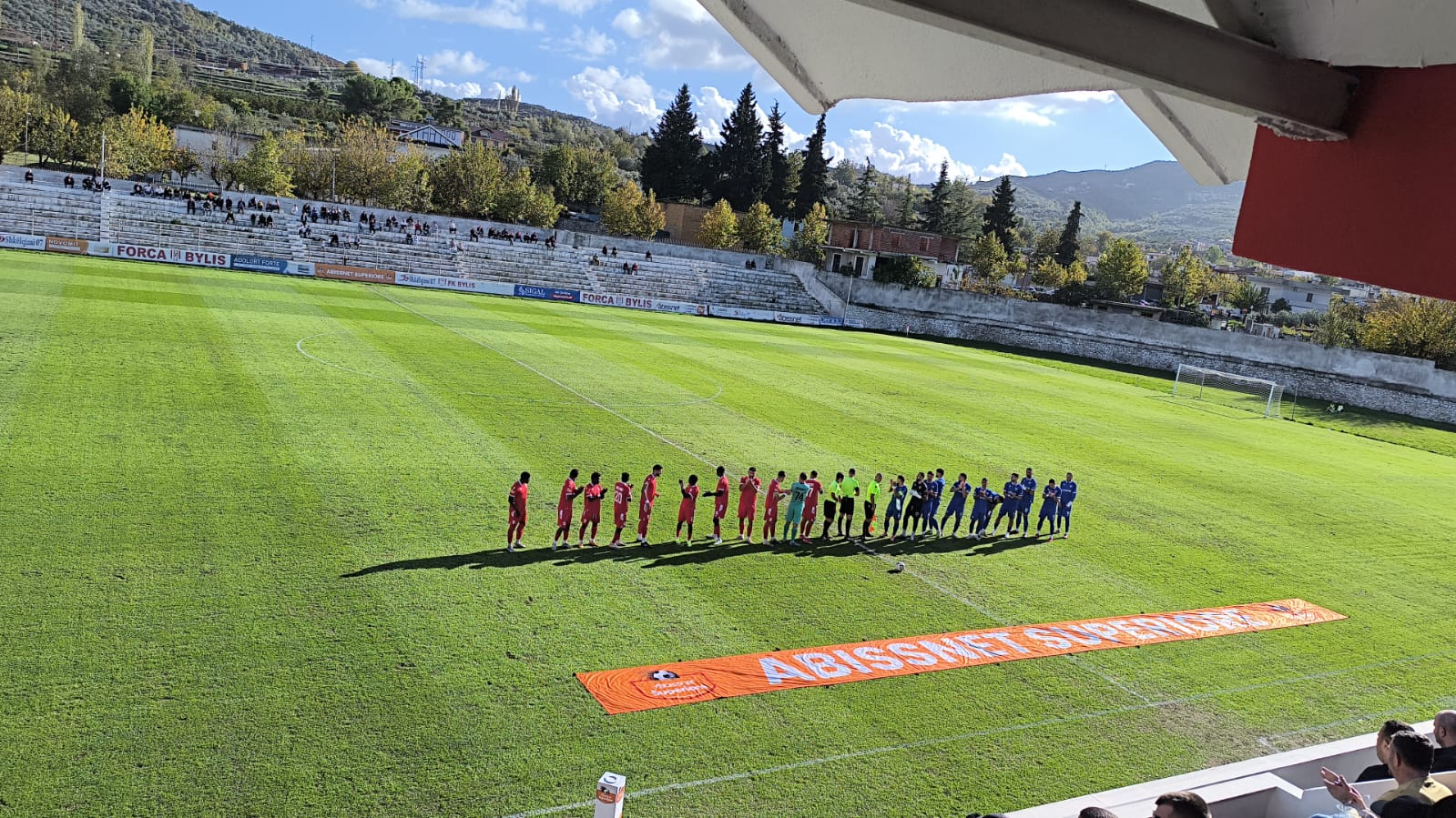 Bylis-Vora hap të 9-ën, vendasit tri pikë me 10 futbollistë