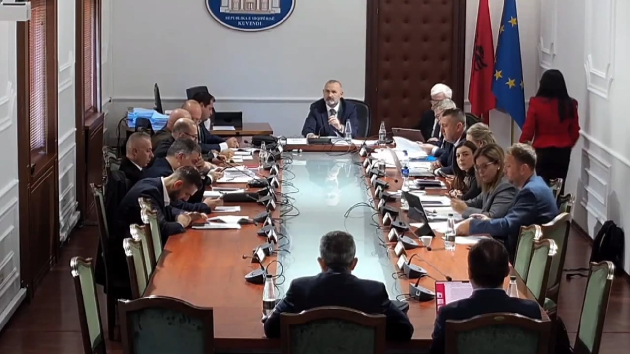 Celibashi raporton për zgjedhjet , PS kërkon ndryshim të ligjit: Partitë lindin si kërpudha para zgjedhjeve