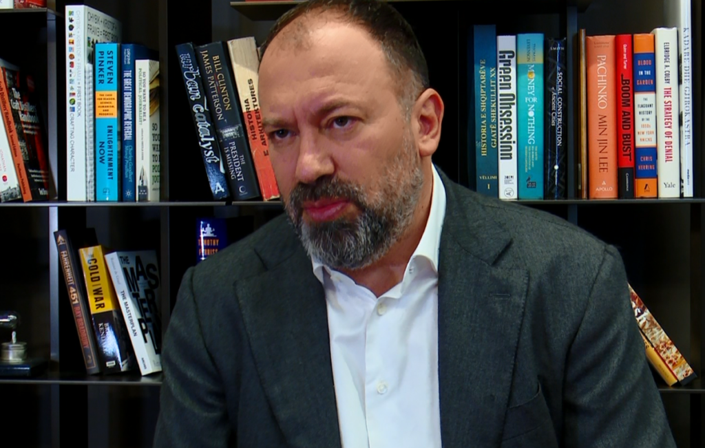 Çfarë do të ndodhë me bashkitë? Mazniku: Nuk i mbajmë dot 61 administrata funksionale…