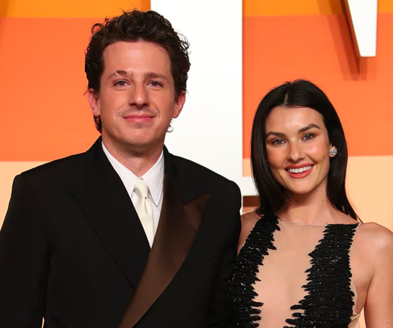 Charlie Puth bëhet baba për herë të parë, lajmin e ëmbël e zbulon në mënyrën më të veçantë