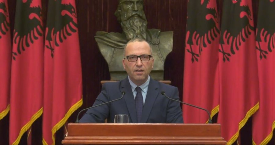 Dekreti i Begajt/ Ish këshilltari i Presidentit Meta, Dervishaj: Veliaj s’është i punësuar që ta zgjidhë ‘Administrativja’, Bashkia, organ kushtetues