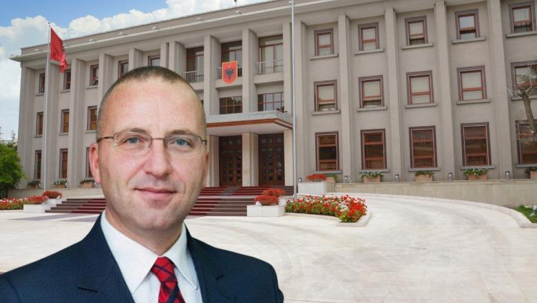 Dekreti i Begajt për zgjedhjet në Tiranë/ Reagon ish-këshilltari ligjor i Presidencës: Bëhet fjalë për kryetarin e Bashkisë, jo një nëpunës civil