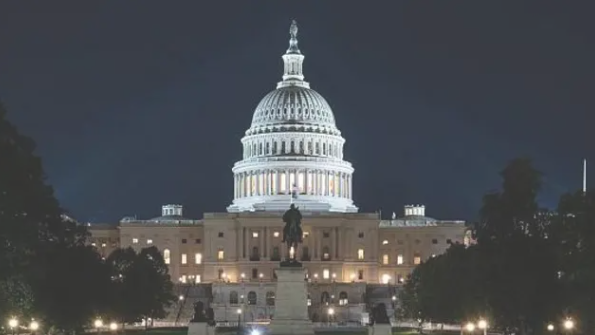 Dështon miratimi i pr.ligjit për shpenzimet, mbyllet Qeveria amerikane