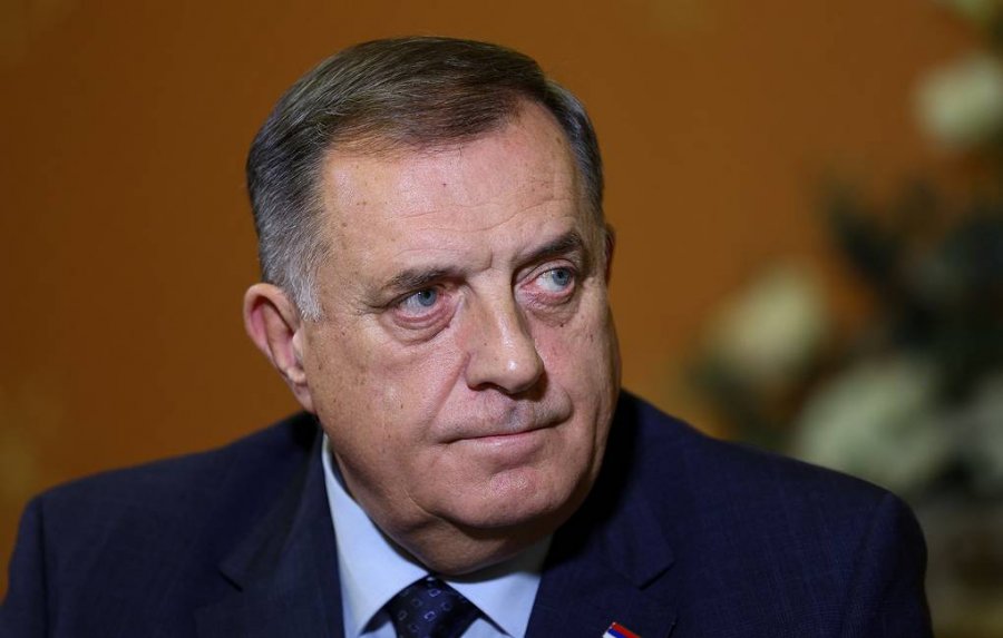 Dodik: Britania, Gjermania dhe Franca kërkojnë të organizojnë revolucion me ngjyra në Serbi