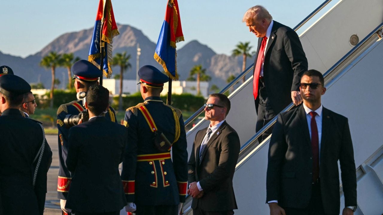 Donald Trump mbërrin në Egjipt për samitin historik, ja liderët botërorë që do të marrin pjesë