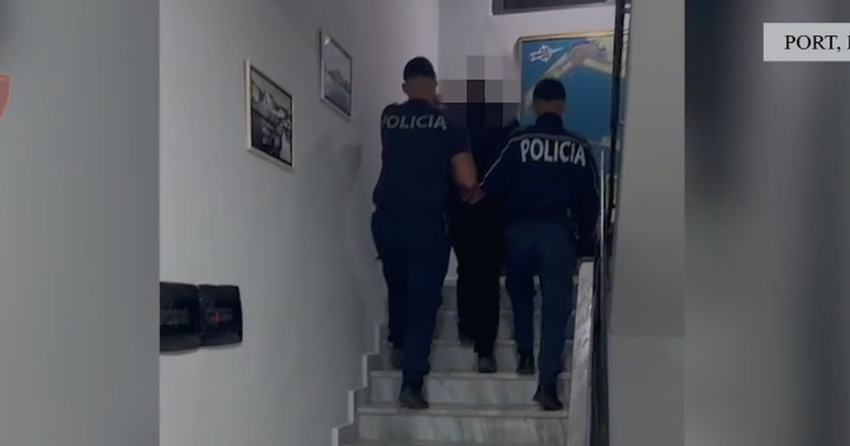 Drejt Italisë! Kishte fshehur në kamion 3 persona të shpallur në kërkim, arrestime në Portin e Durrësit