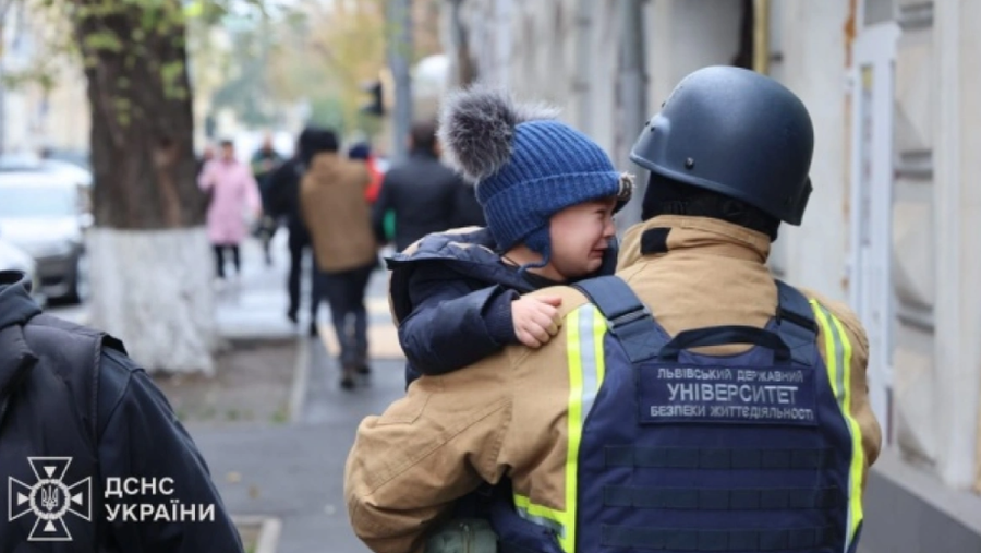 Droni rus godet kopshtin e fëmijëve në Kharkiv, Zelensky: S’ka justifikim, Rusia e paturpshme