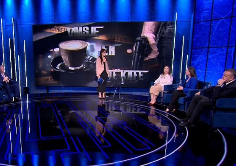 “Duket si ‘Far West’, shpëton kush qëllon i pari”/ Krimi tronditës në Manzë, gazetarja: Një nga armët ende s’është gjetur