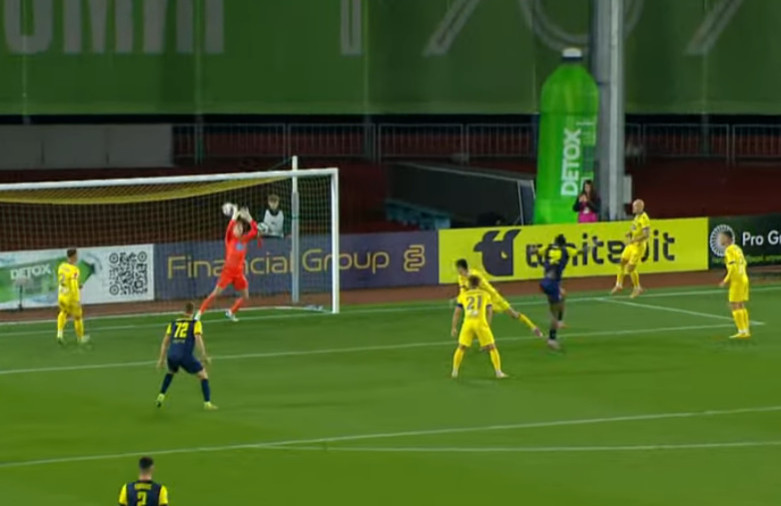 Dy gola në një pjesë loje, sulmuesi i larguar nga Superiorja nuk di të ndalet në Kupë