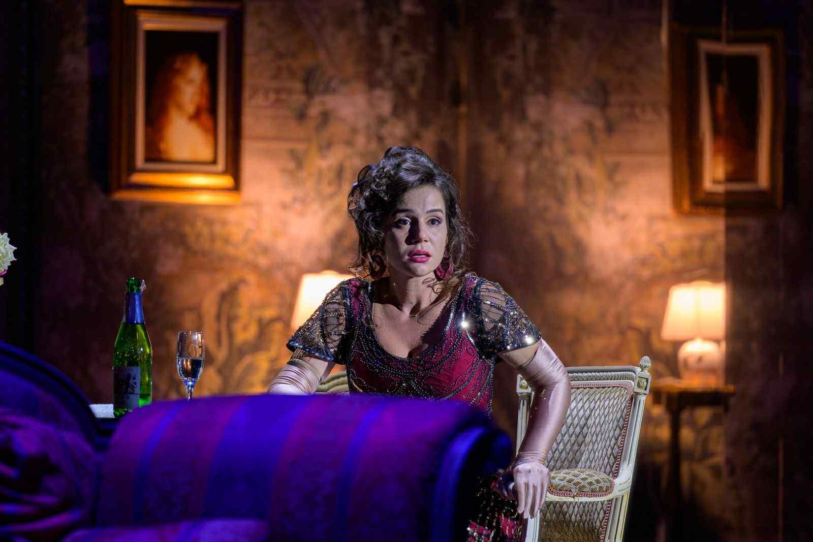 Dy mbrëmje magjike të sopranos Nina Muho dhe “Traviata” që nuk rresht së na magjepsuri!