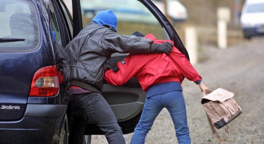 ‘E joshën dhe më pas e rrëmbyen…’/ 4 persona përfundojnë në gjyq, i kërkuan 20 mln lekë burrit për ta lënë të lirë…