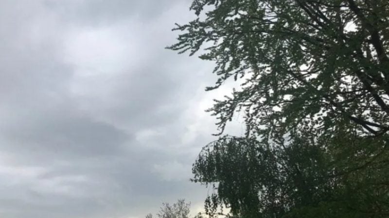 E mërkura me mot të paqëndrueshëm, reshjet me intensitet të ulët deri në orët e pasdites