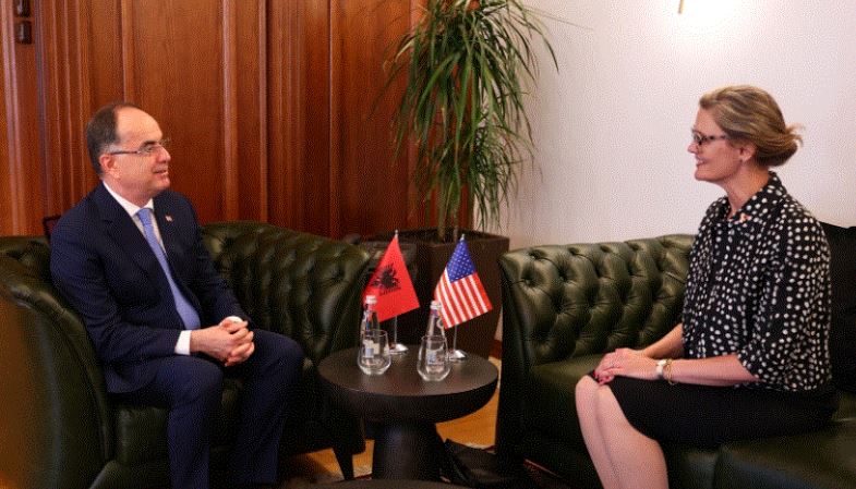 E ngarkuara me punë e SHBA-së Van Horn, zhvillon takim urgjent në Presidencë, për çfarë u diskutua