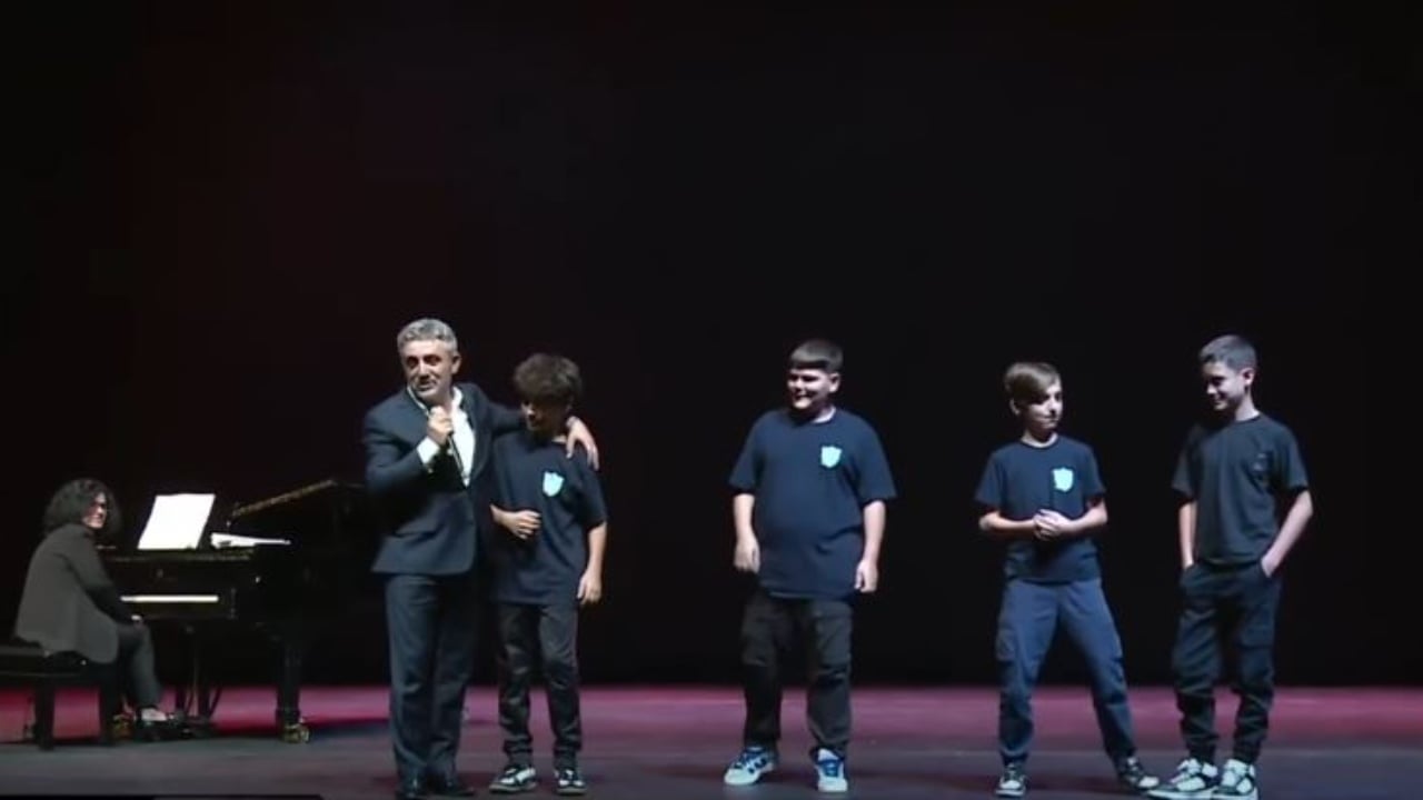 “Eja këndo me ne”, edicioni i 9-të i projektit do të përzgjedhë koret nga shkollat 9-vjeçare