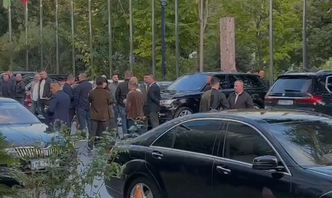 EMRAT/ Ja si do të ndahen zonat dhe drejtuesit për zgjedhjet e pjesshme në Tiranë