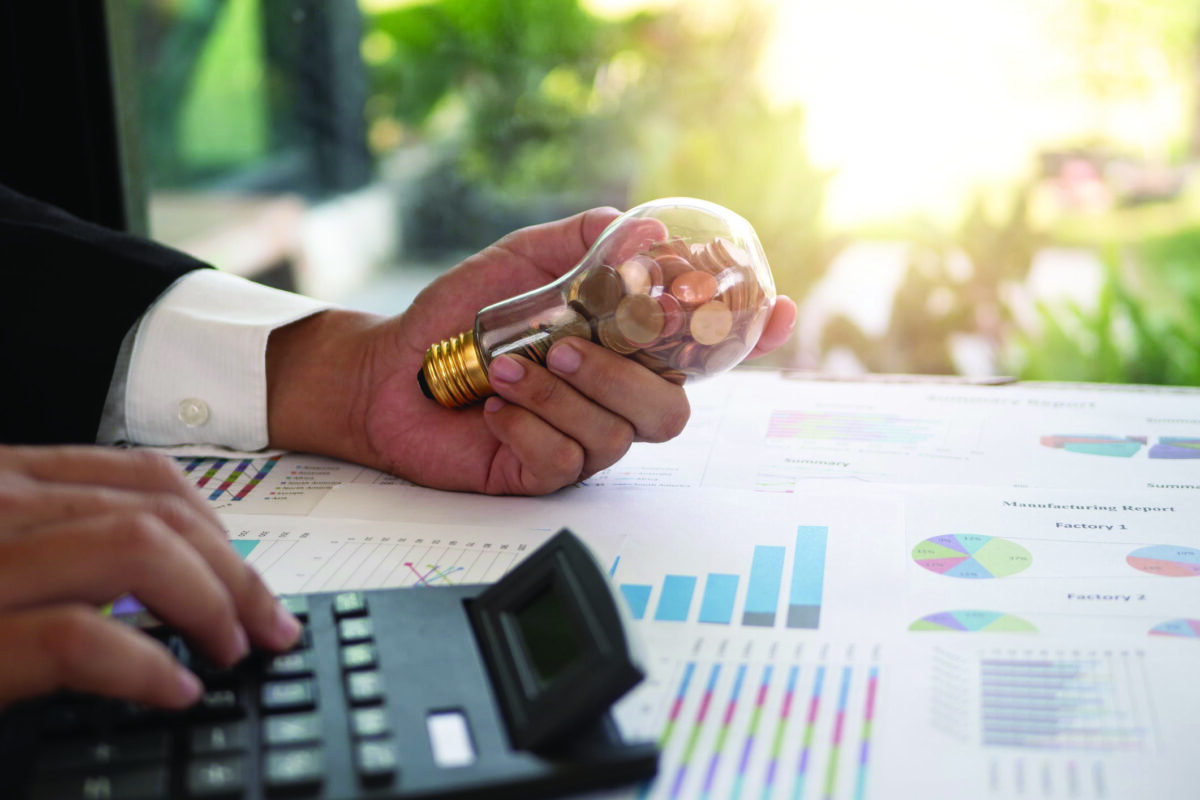 Energjia, shqiptarët paguan 6.5 mln euro si kamatëvonesa për faturat jashtë afatit