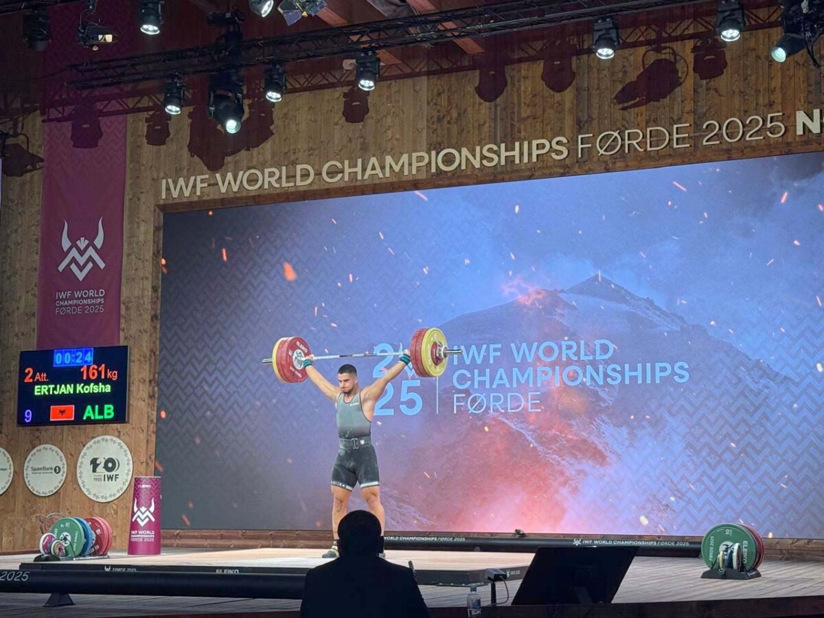 Ertjan Kofsha thyen rekord europian për të rinj në Botërorin e të rriturve në Forde të Norvegjisë