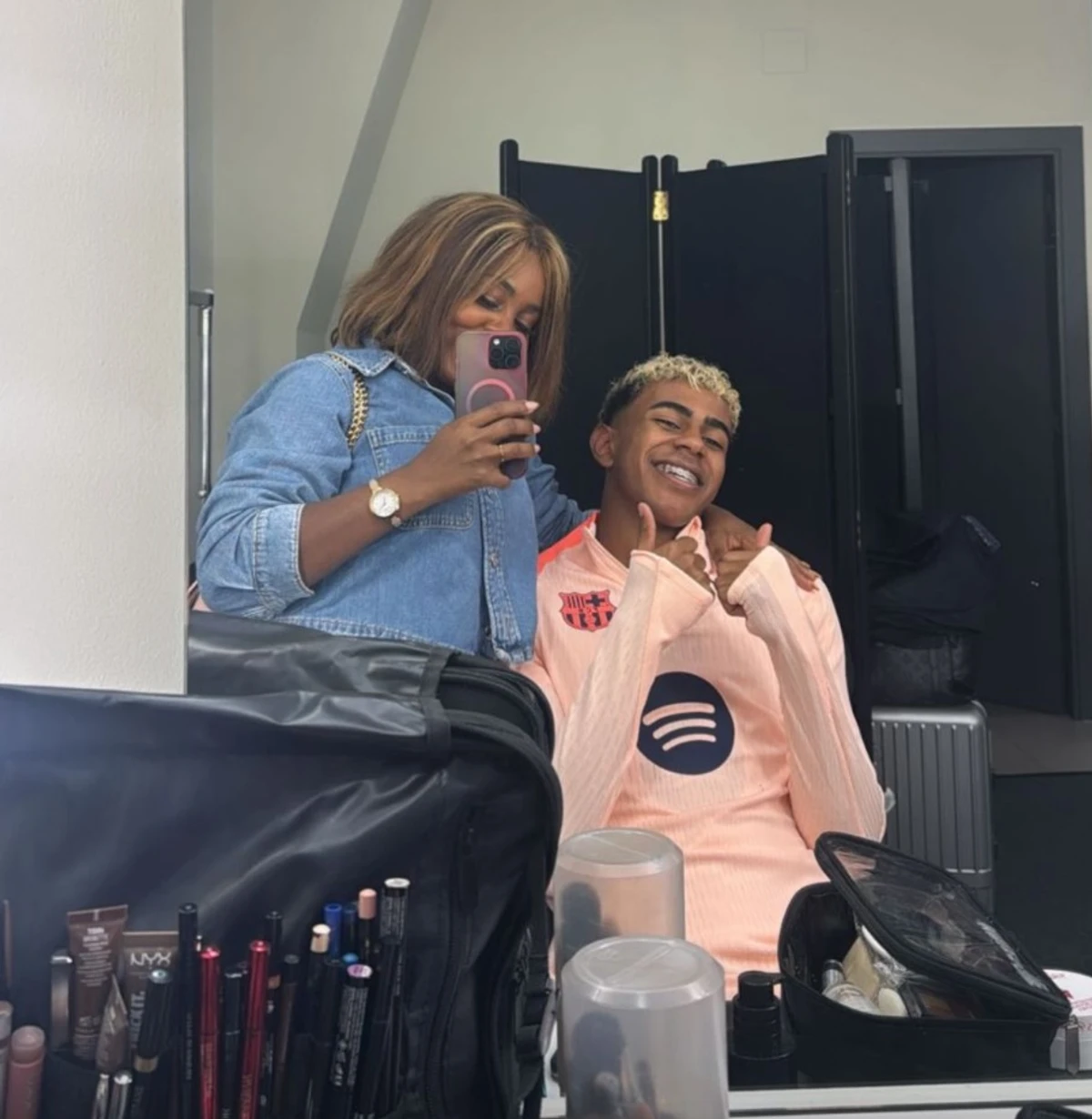 Eventi që po bën bujë: darkë me nënën e Lamine Yamal kundrejt pagesës